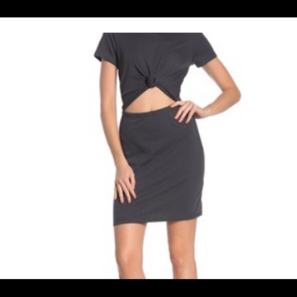 Socialite short sleeve knot front dress
